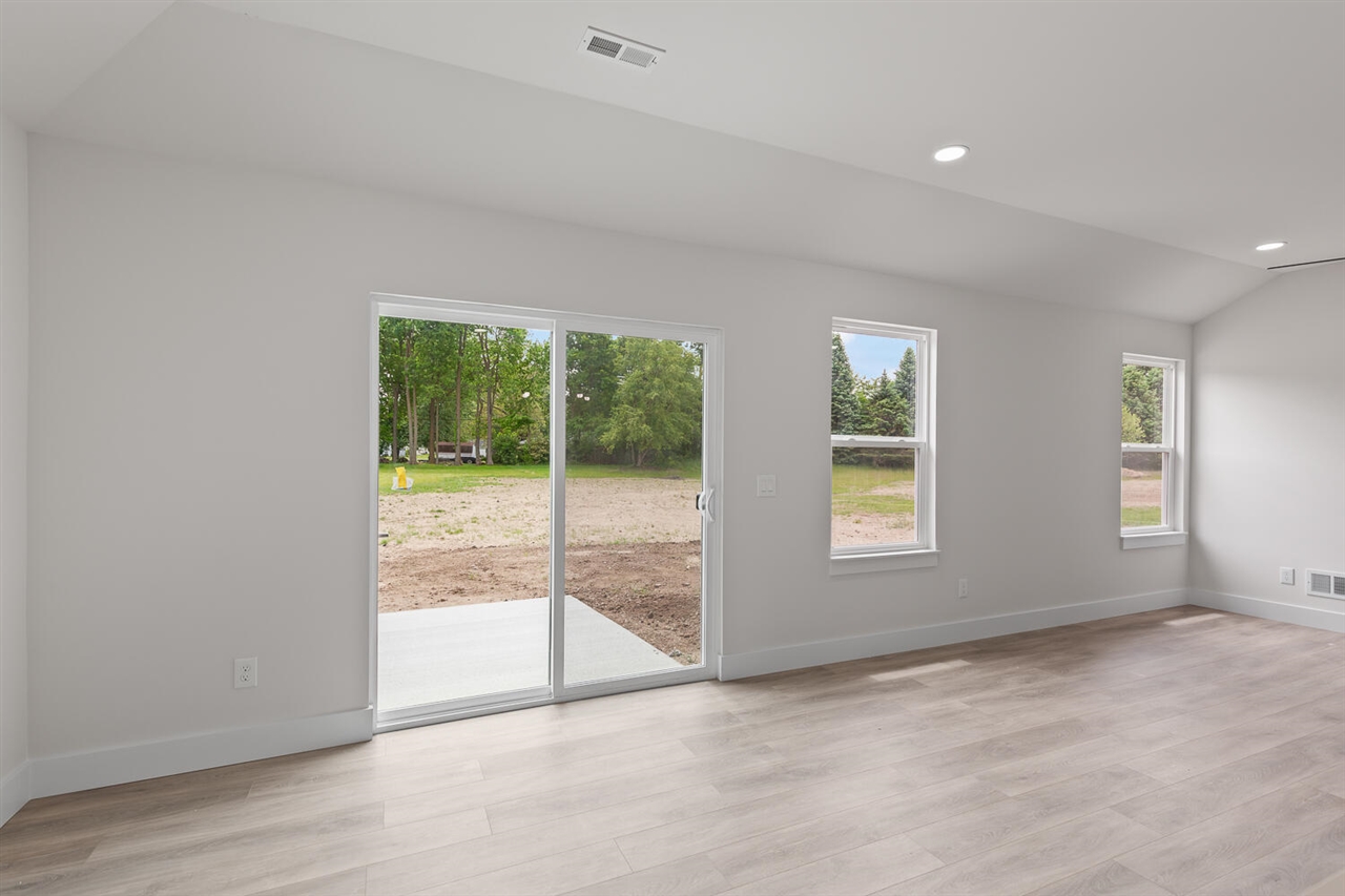 2010 Green Acres Drive, Adrian, MI, 49221