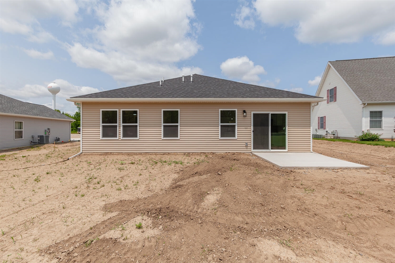 2010 Green Acres Drive, Adrian, MI, 49221