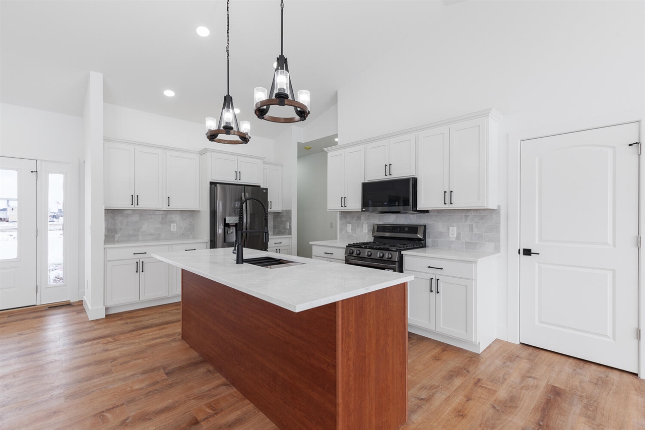 5th image of 4909 Schmitz Ct, Adrian, MI 49221 | MLS# 70519491