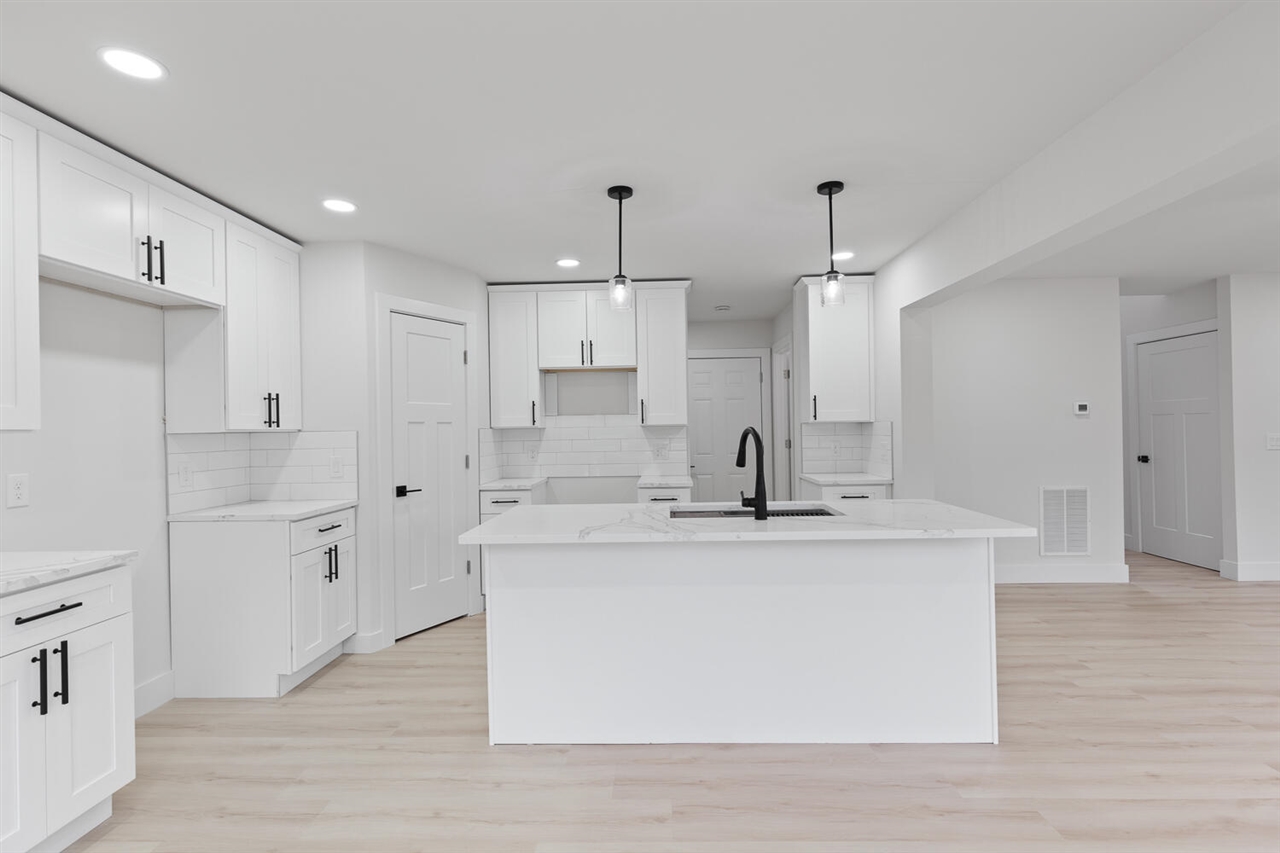 2004 Green Acres Drive, Adrian, MI, 49221