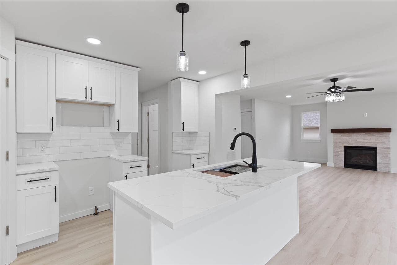 2016 Green Acres Drive, Adrian, MI, 49221