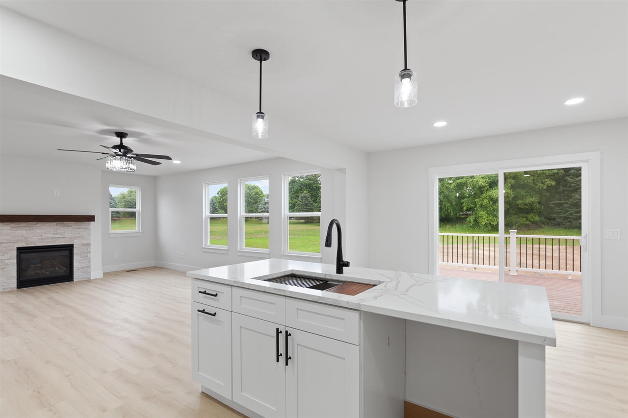 2016 Green Acres Drive, Adrian, MI, 49221