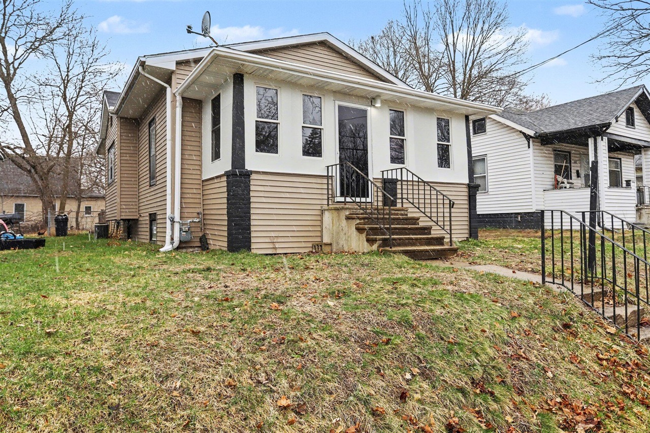 243 Howland Street, Battle Creek, MI, 49037-2473