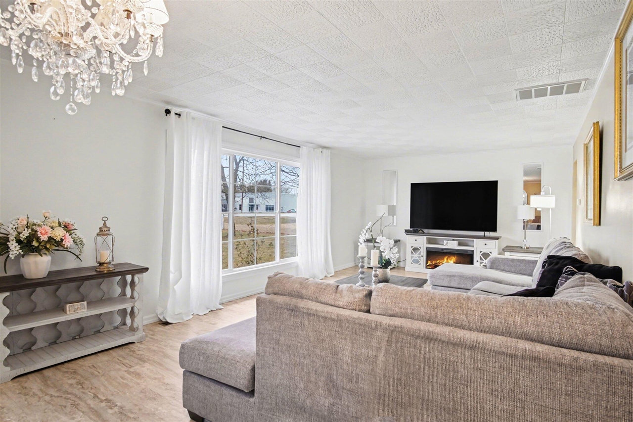 9263 Belding Road, Belding, MI, 48809