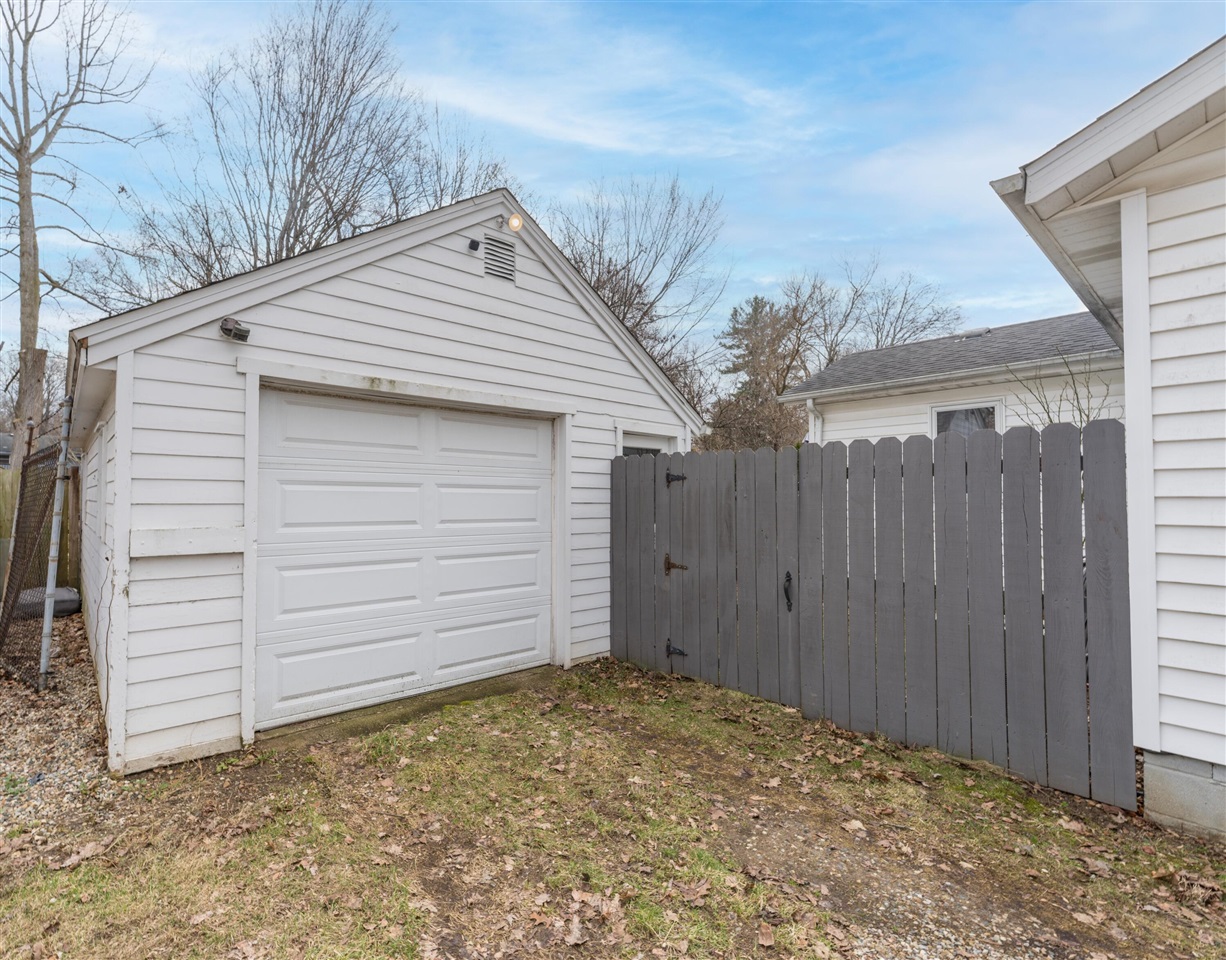 5414 Keyes Drive, Kalamazoo, MI, 49004-1529