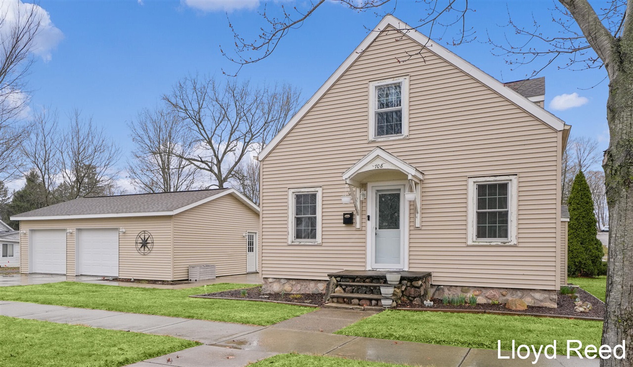 708 Brush Street, Portland, MI, 48875-1514