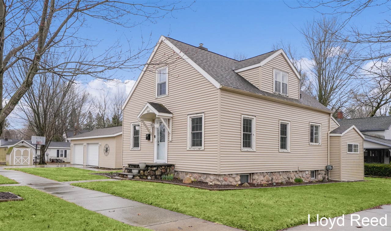 708 Brush Street, Portland, MI, 48875-1514