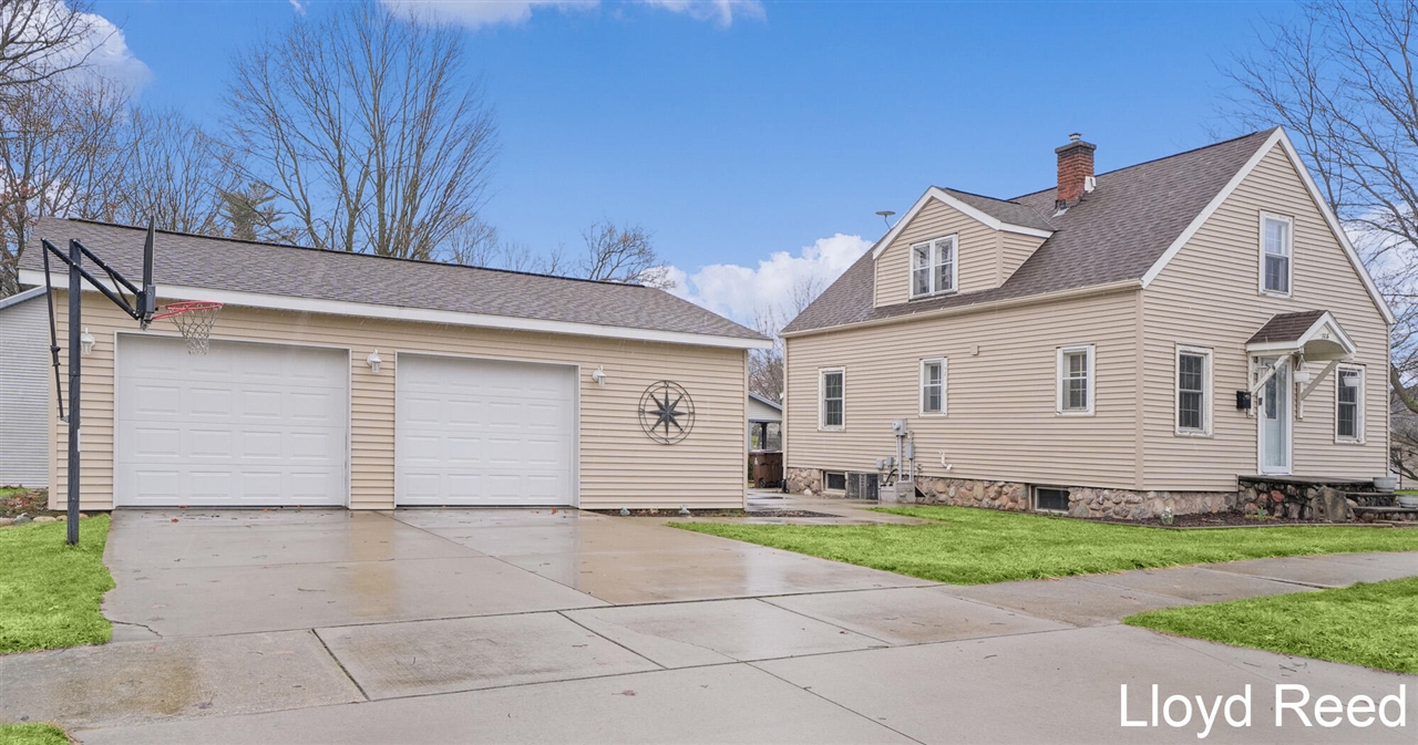 708 Brush Street, Portland, MI, 48875-1514