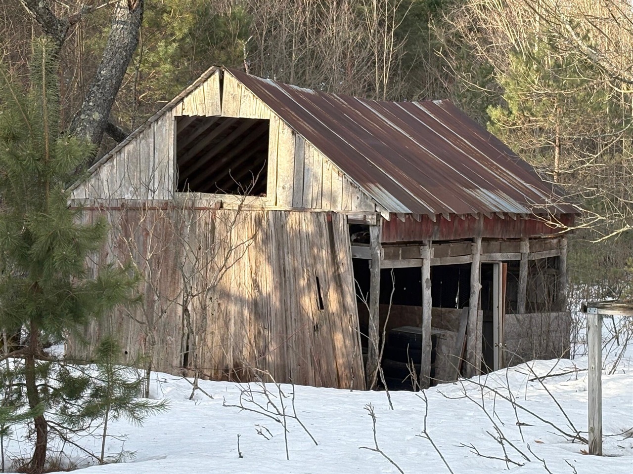 5766 Wallaker Road, Benzonia, MI, 49616-49616