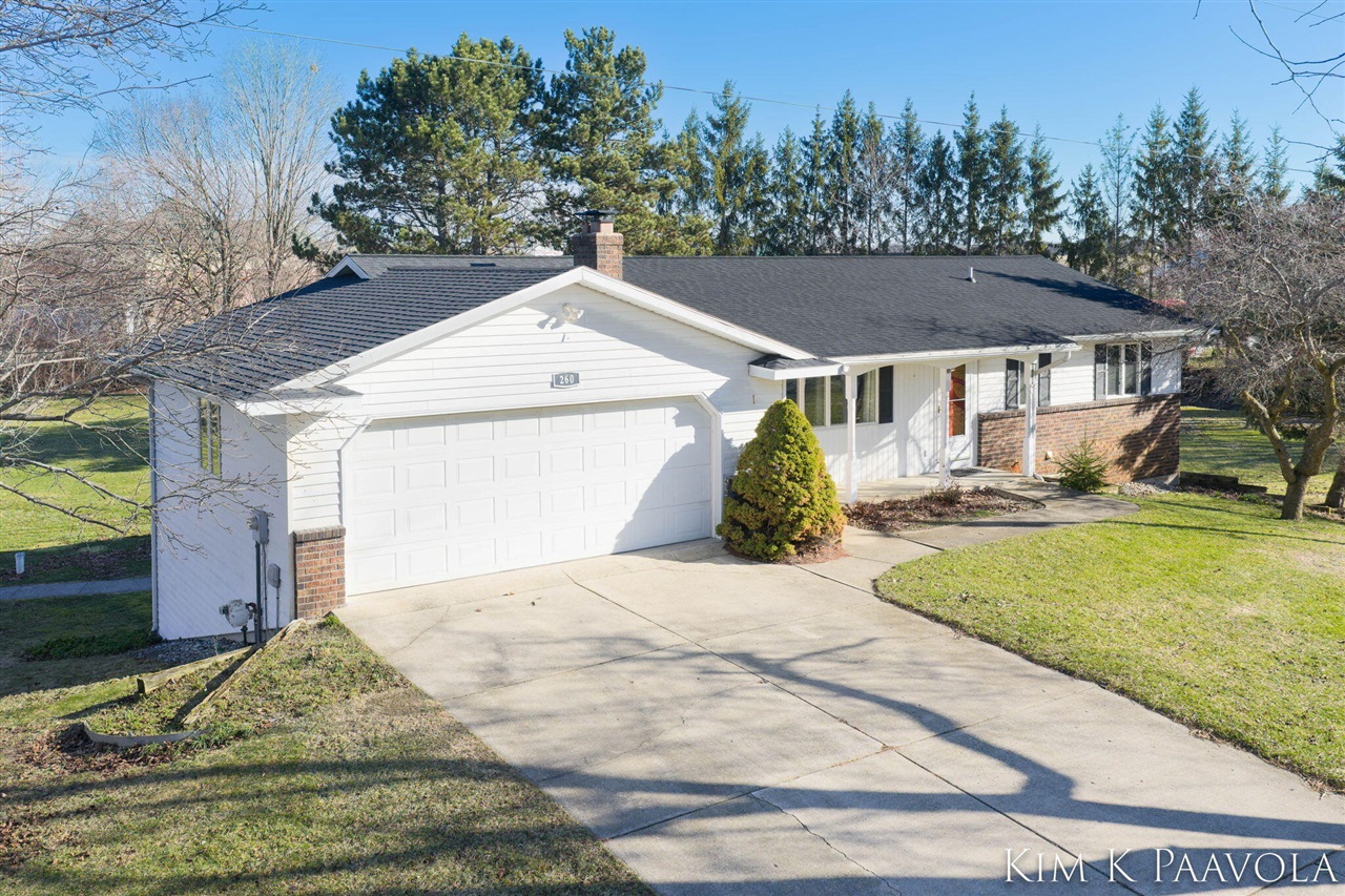 Homes for sale in Caledonia, MI | 260 Vine St, Caledonia, MI 49316 | MLS# 70519535