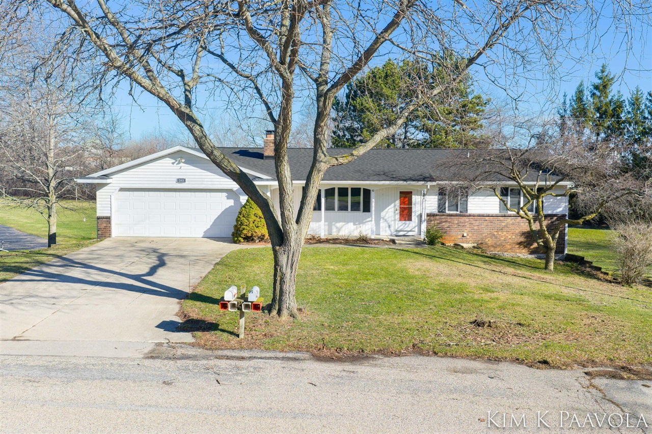 Homes for sale in Caledonia, MI | 260 Vine St, Caledonia, MI 49316 | MLS# 70519535