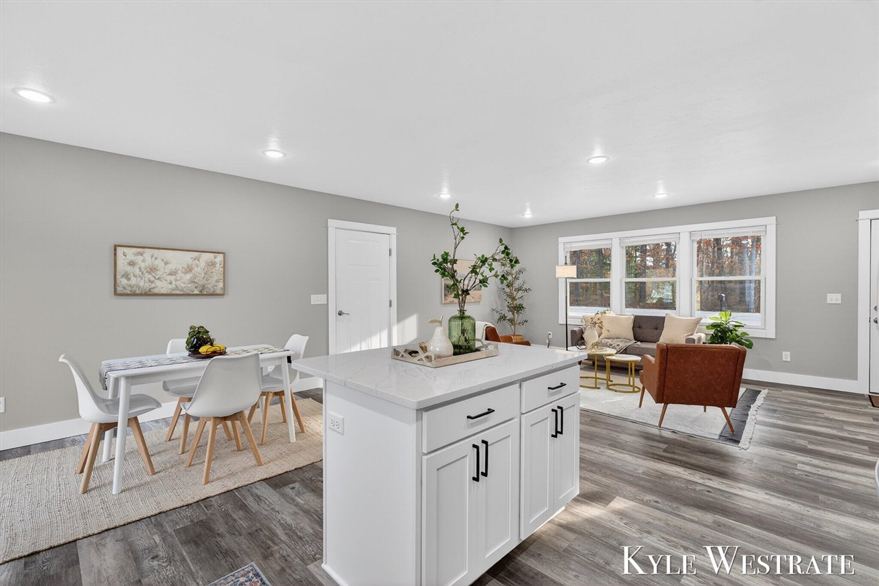 579 S Walker Road, Muskegon, MI, 49442-7104