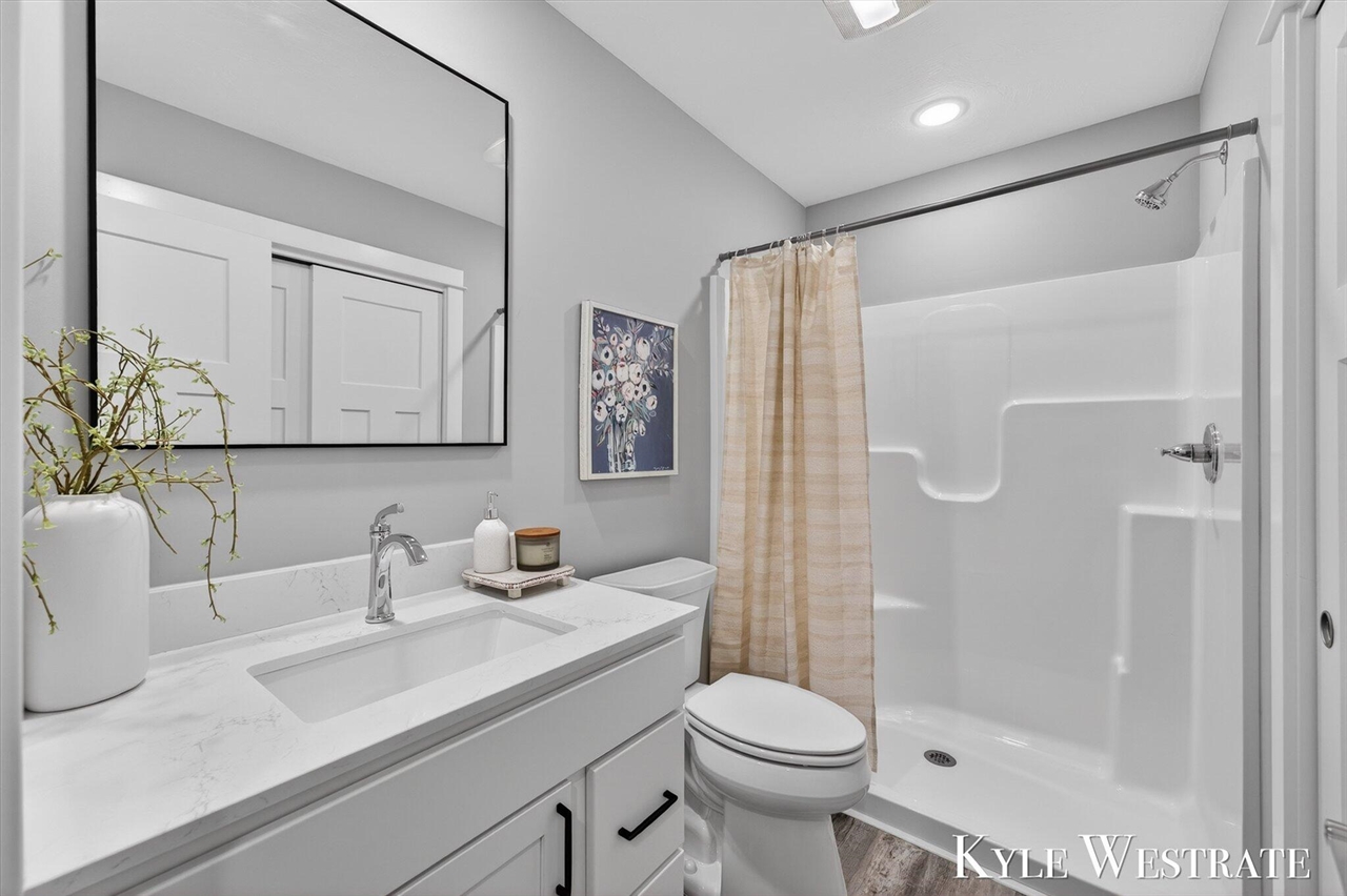 579 S Walker Road, Muskegon, MI, 49442-7104