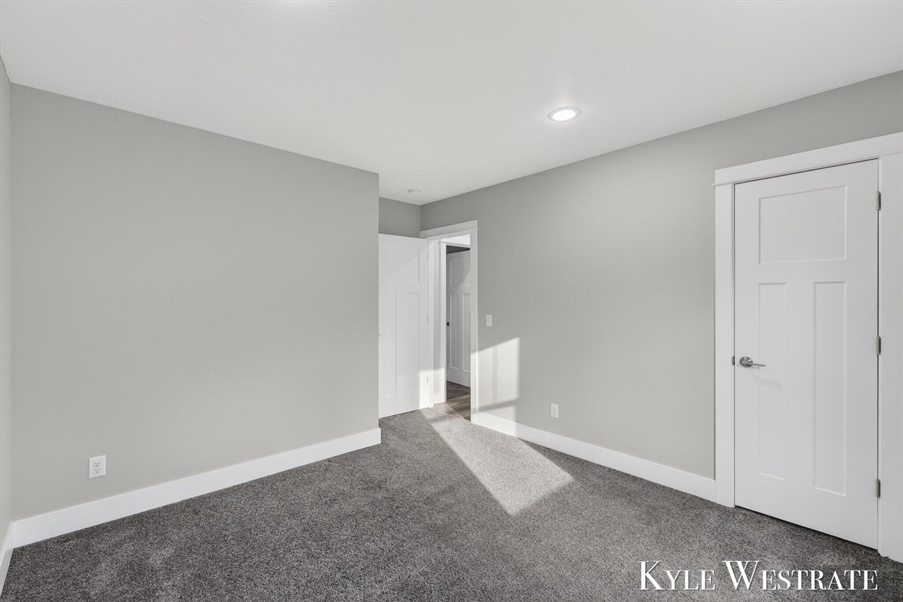 579 S Walker Road, Muskegon, MI, 49442-7104