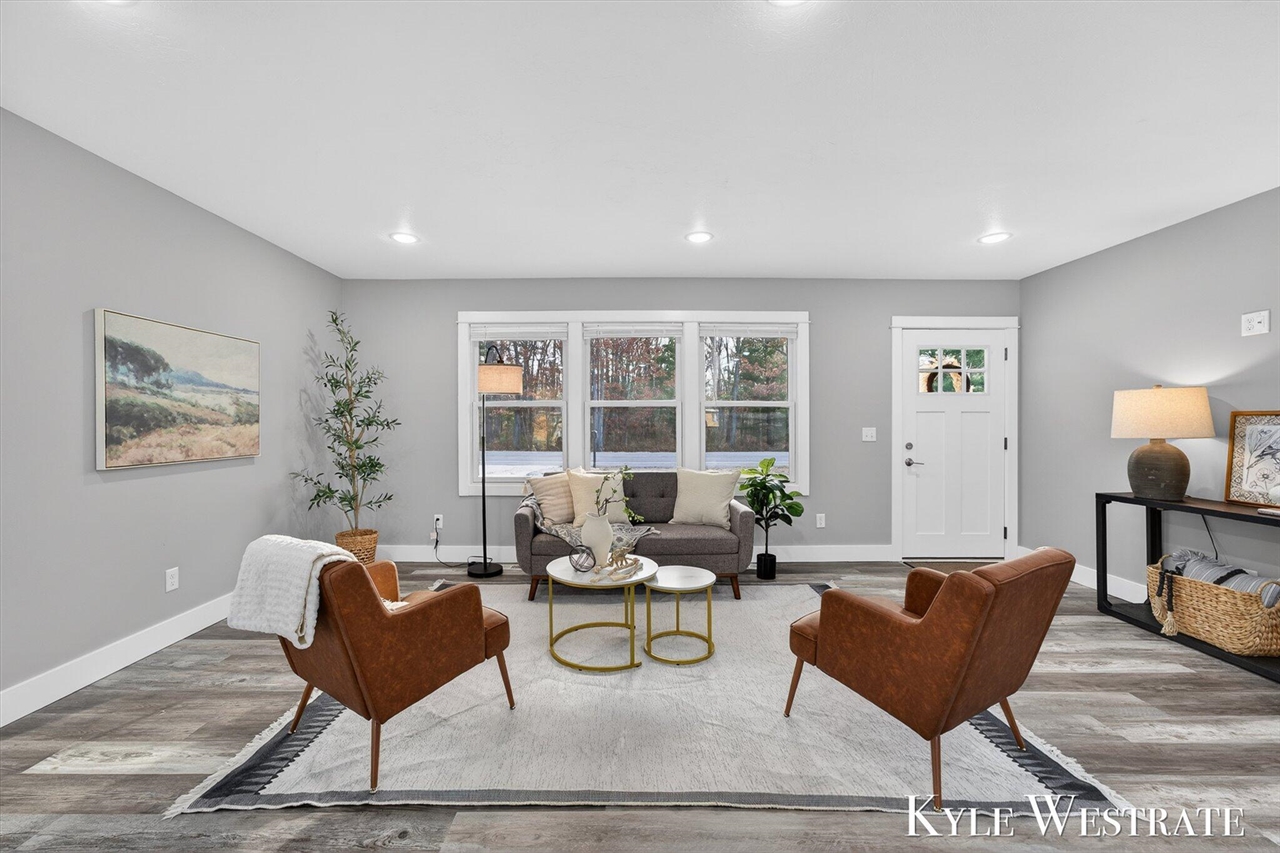 579 S Walker Road, Muskegon, MI, 49442-7104