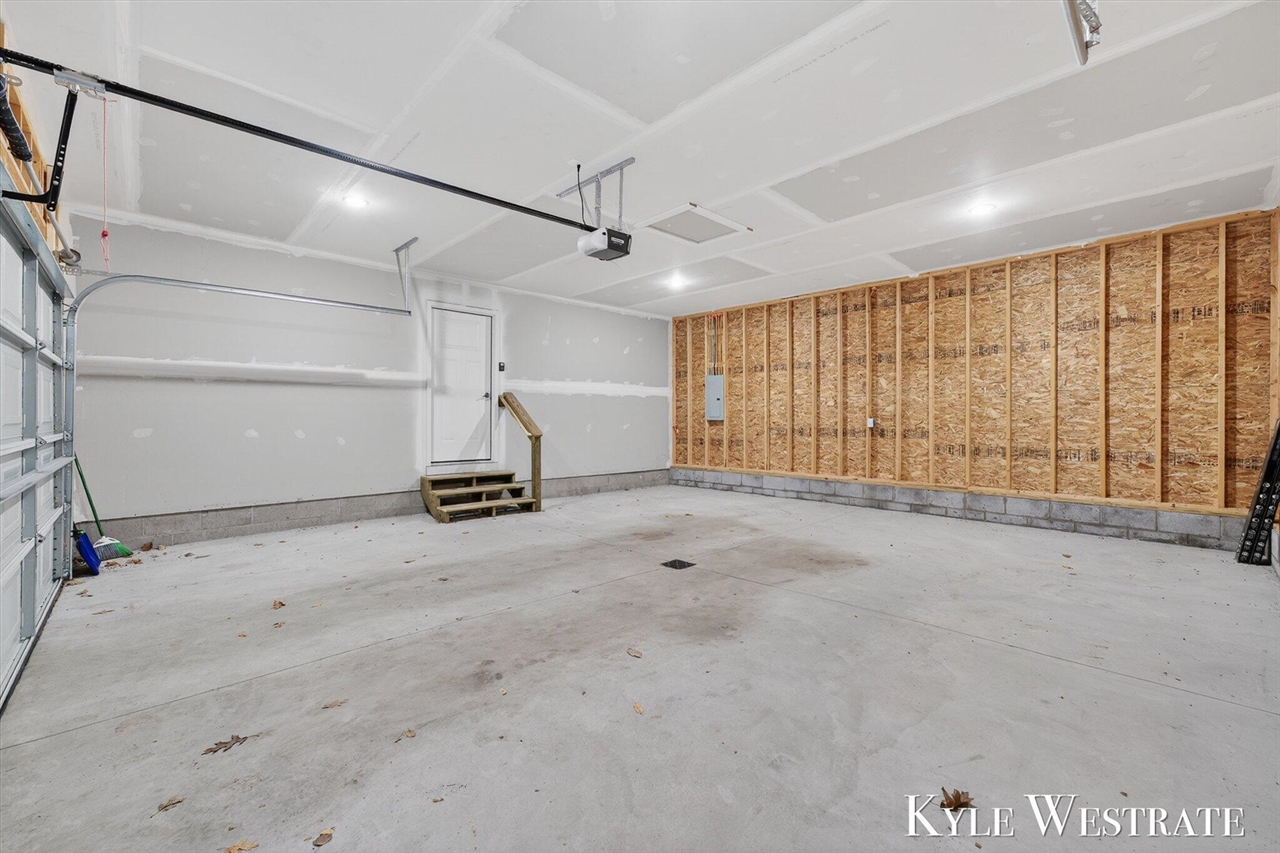 579 S Walker Road, Muskegon, MI, 49442-7104