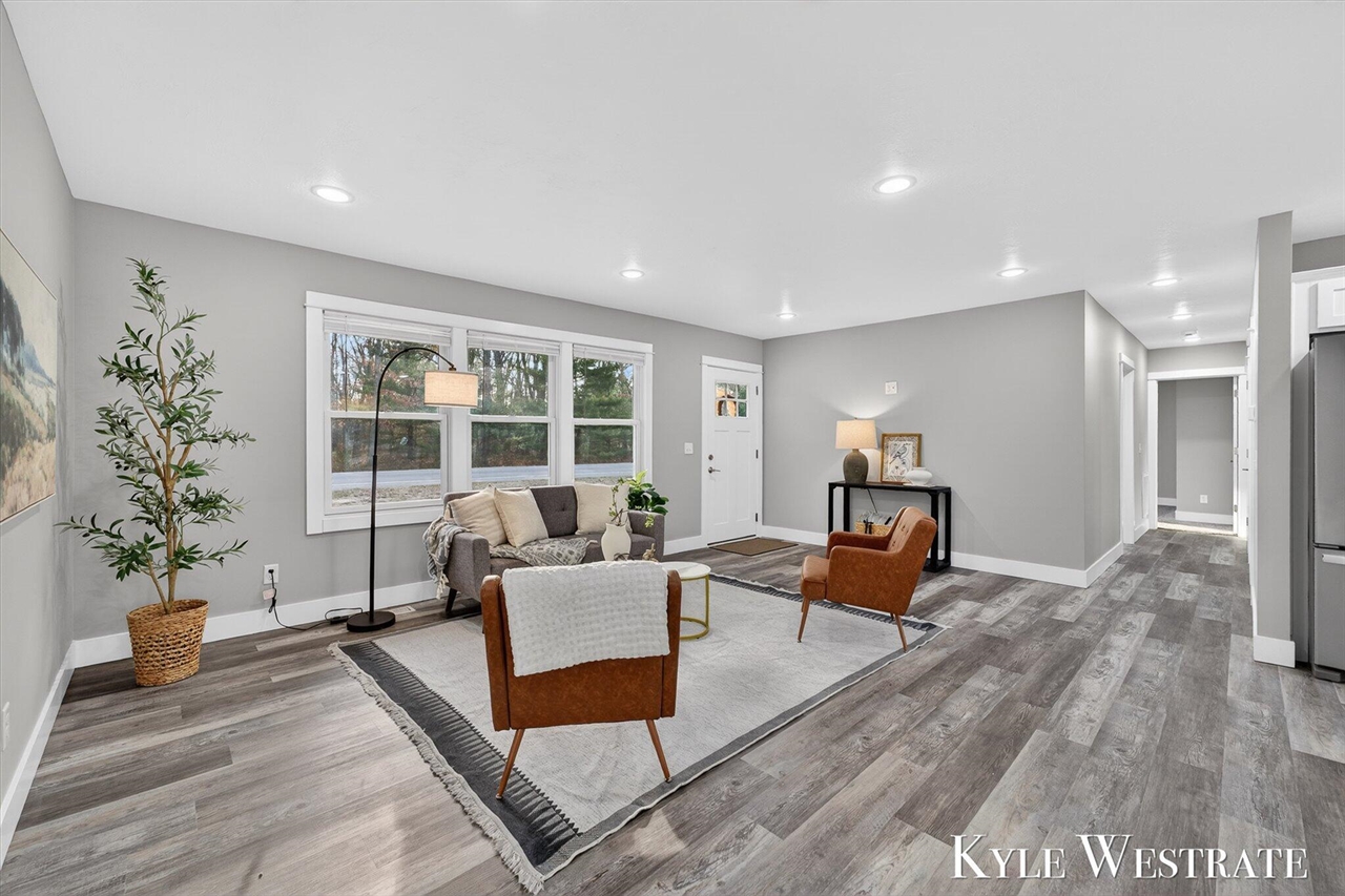 579 S Walker Road, Muskegon, MI, 49442-7104