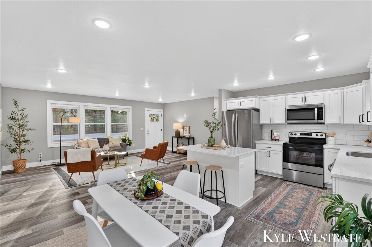 579 S Walker Road, Muskegon, MI, 49442-7104