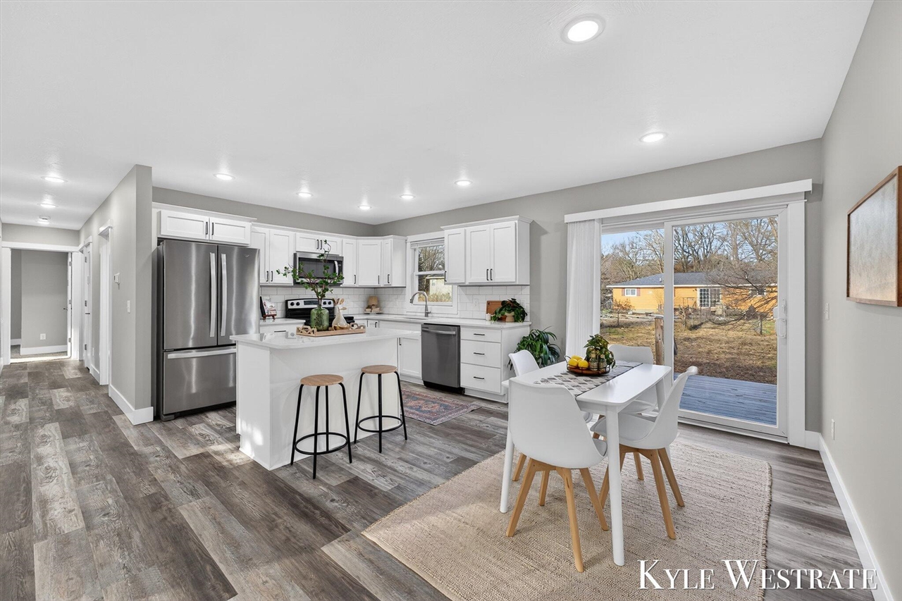 579 S Walker Road, Muskegon, MI, 49442-7104