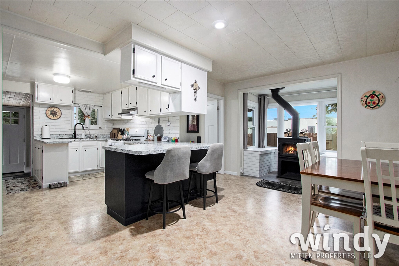 106 Lagrange Street, Dowagiac, MI, 49047-1435