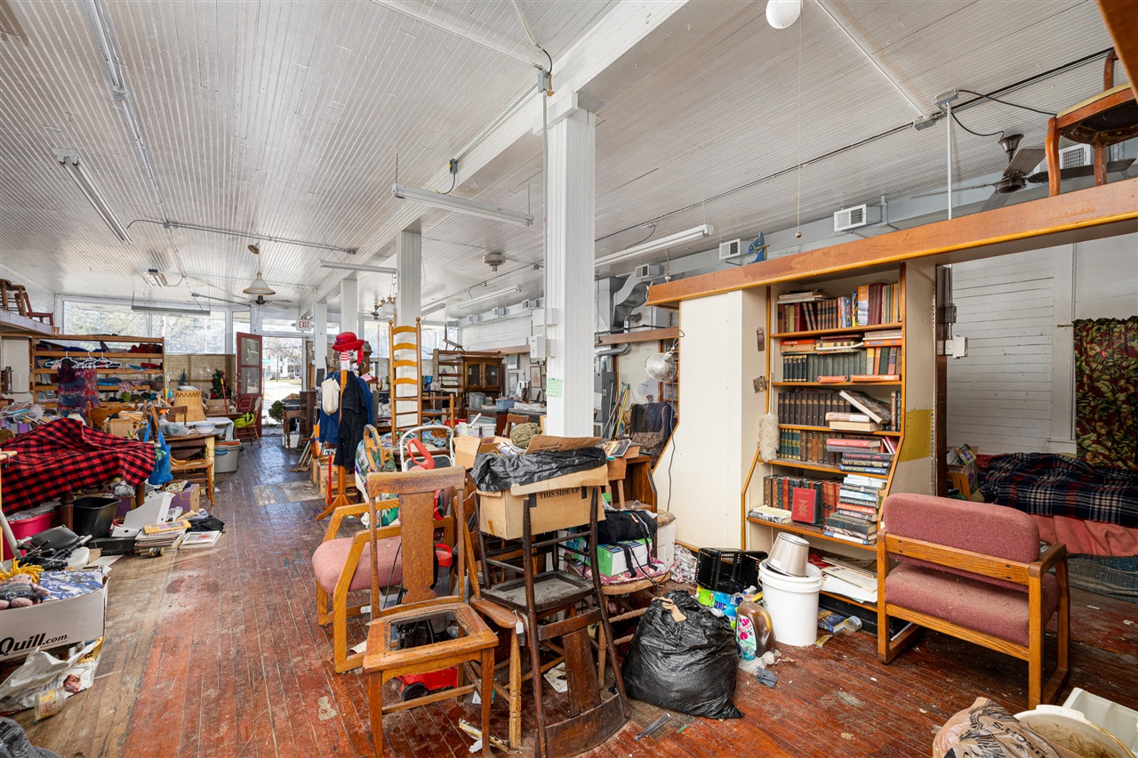 10596 Hamburg Road, Whitmore Lake, MI, 48189