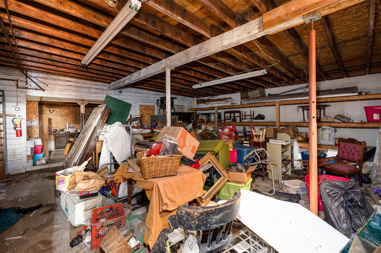 10596 Hamburg Road, Whitmore Lake, MI, 48189