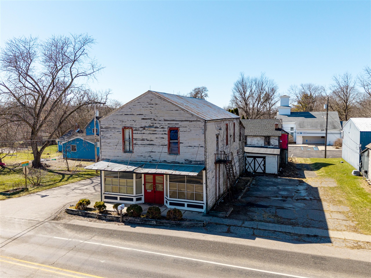 10596 Hamburg Road, Whitmore Lake, MI, 48189