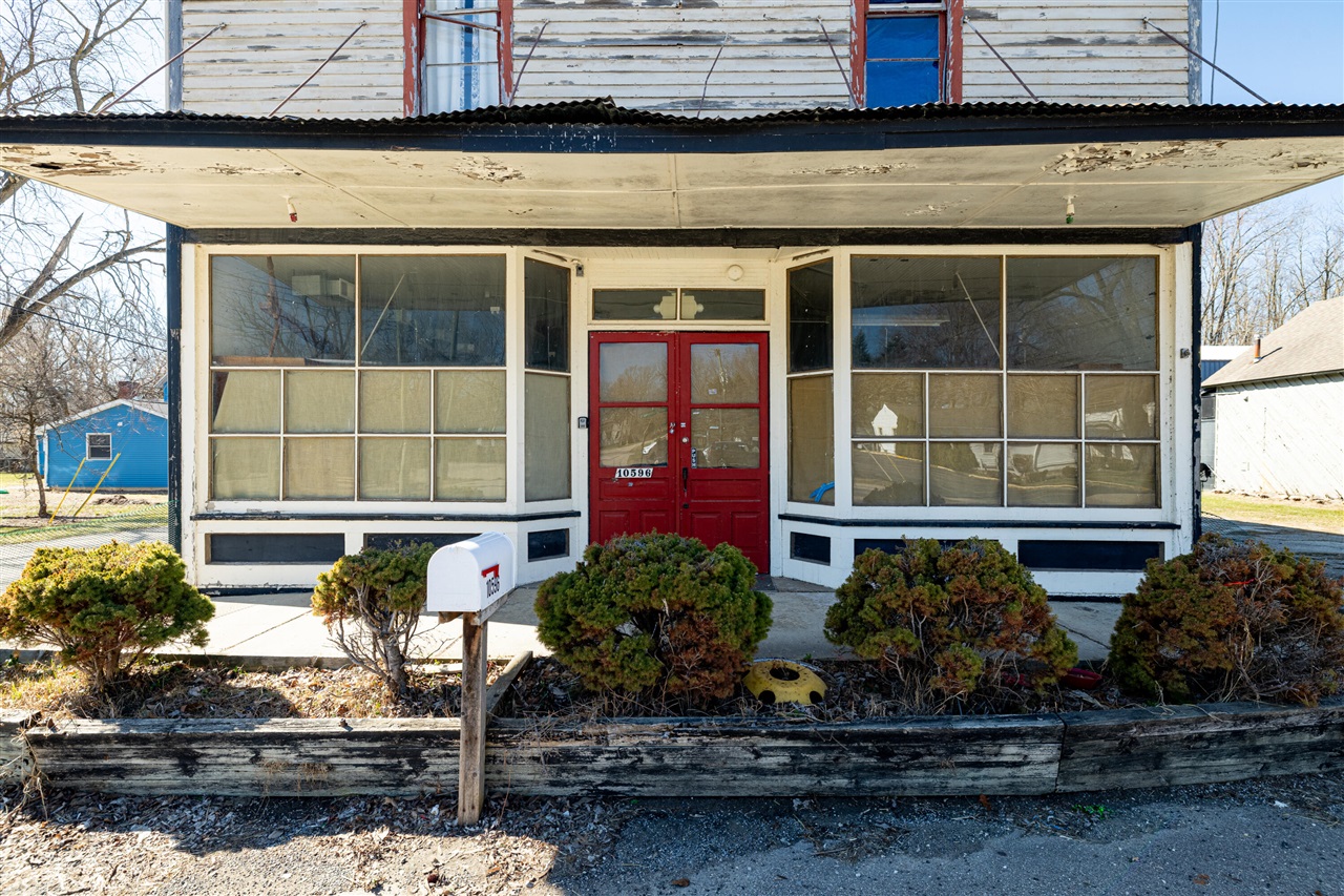 10596 Hamburg Road, Whitmore Lake, MI, 48189