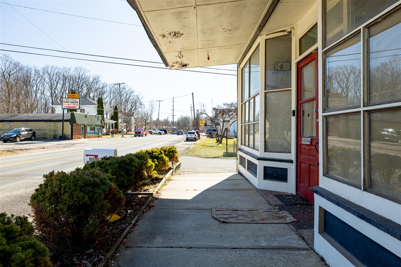 10596 Hamburg Road, Whitmore Lake, MI, 48189