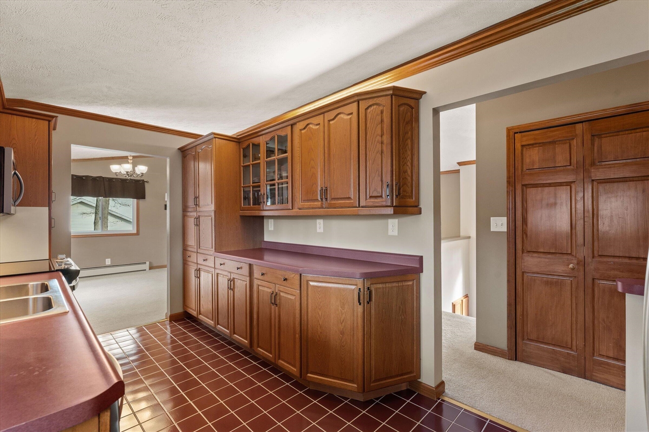 25600 Merle Street, Edwardsburg, MI, 49112-9130