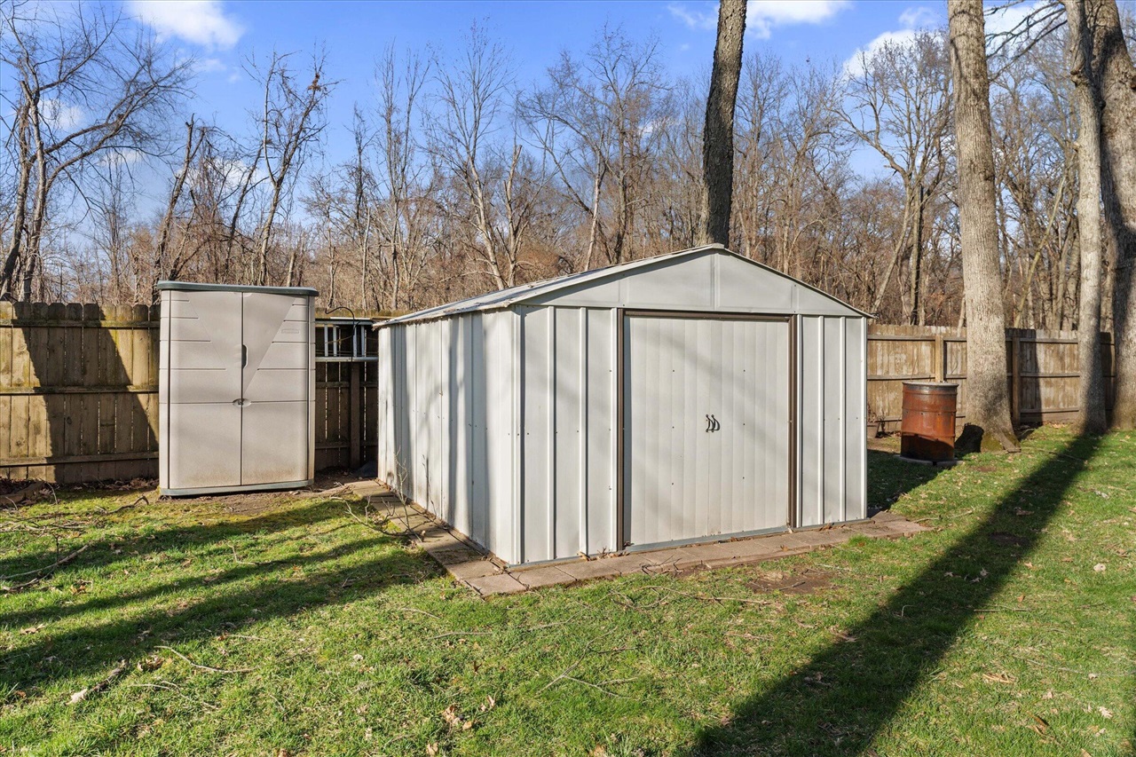 25600 Merle Street, Edwardsburg, MI, 49112-9130