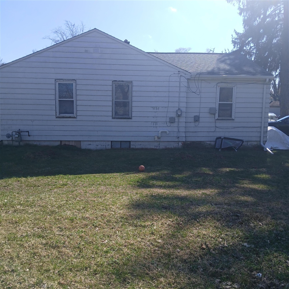 1086 Union Avenue, Benton Harbor, MI, 49022-5230