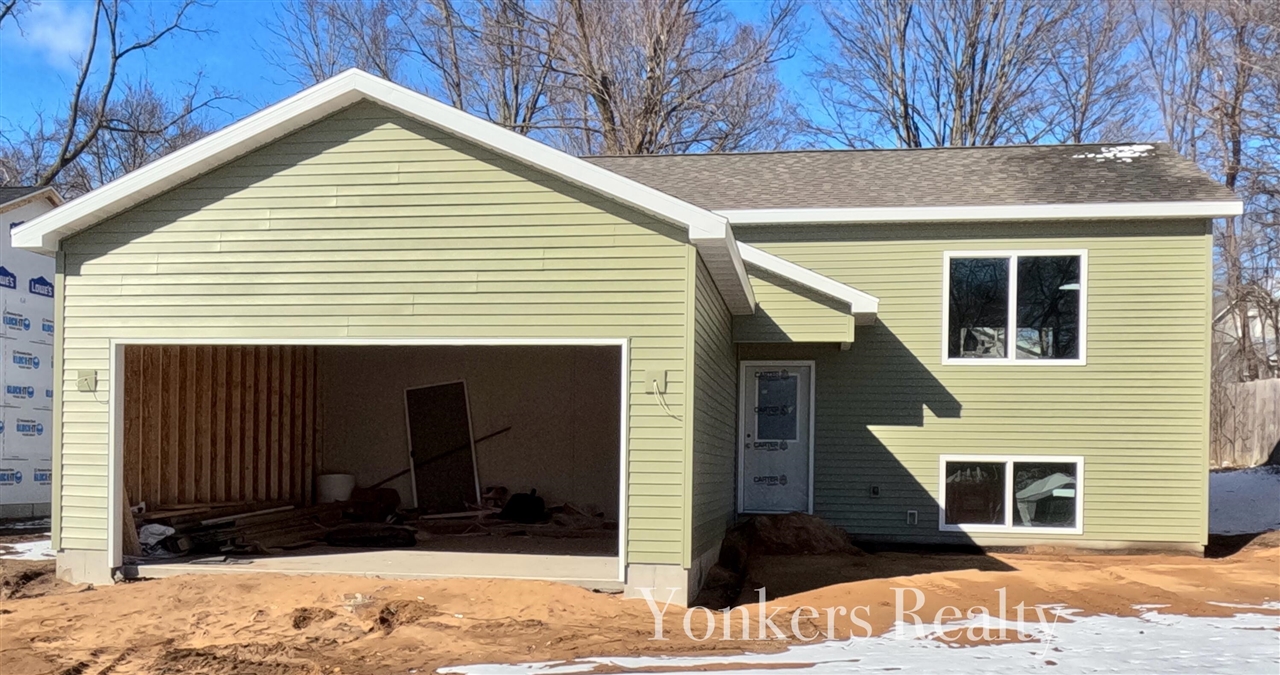 216 Leonard Street, Belding, MI, 48809
