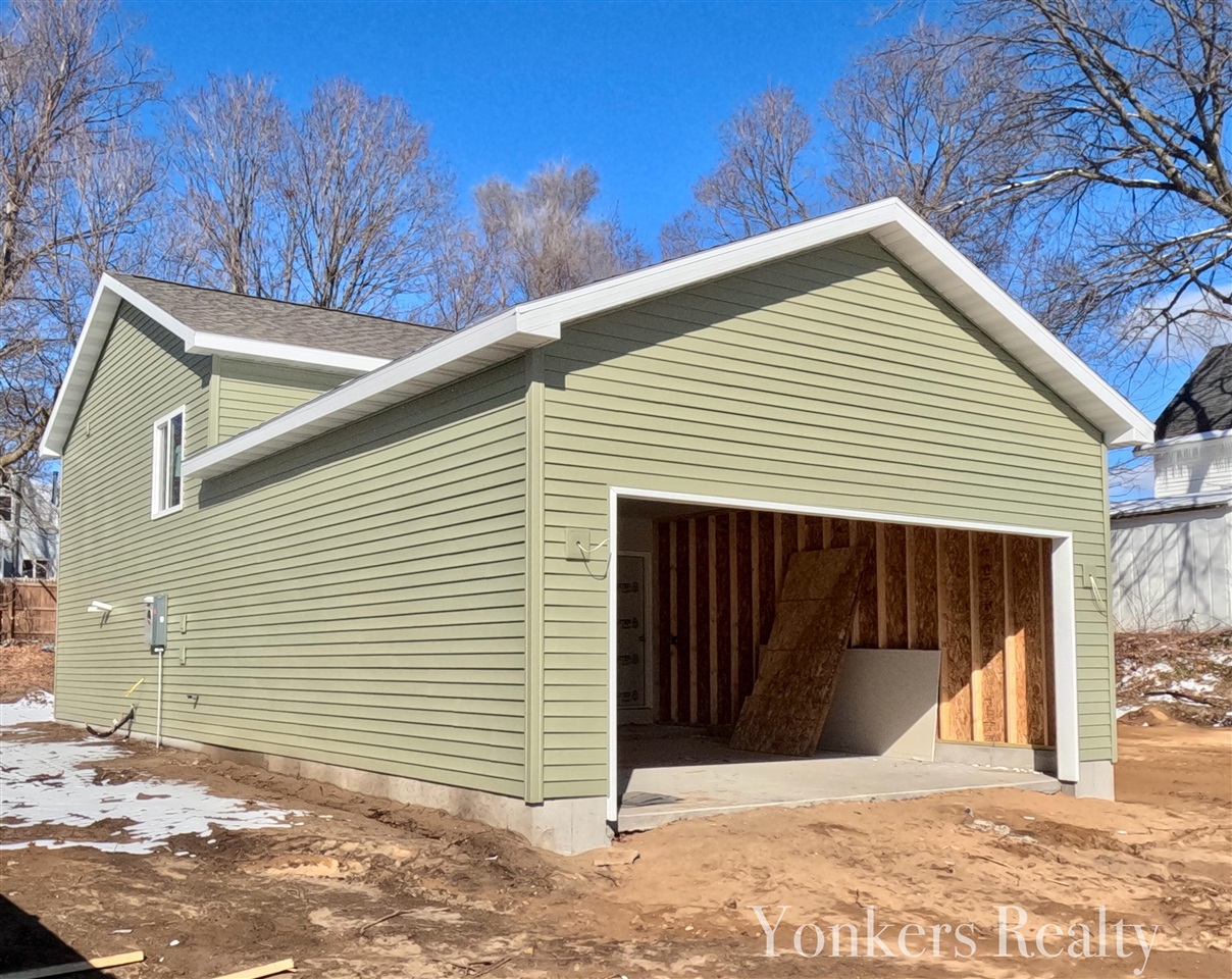 216 Leonard Street, Belding, MI, 48809