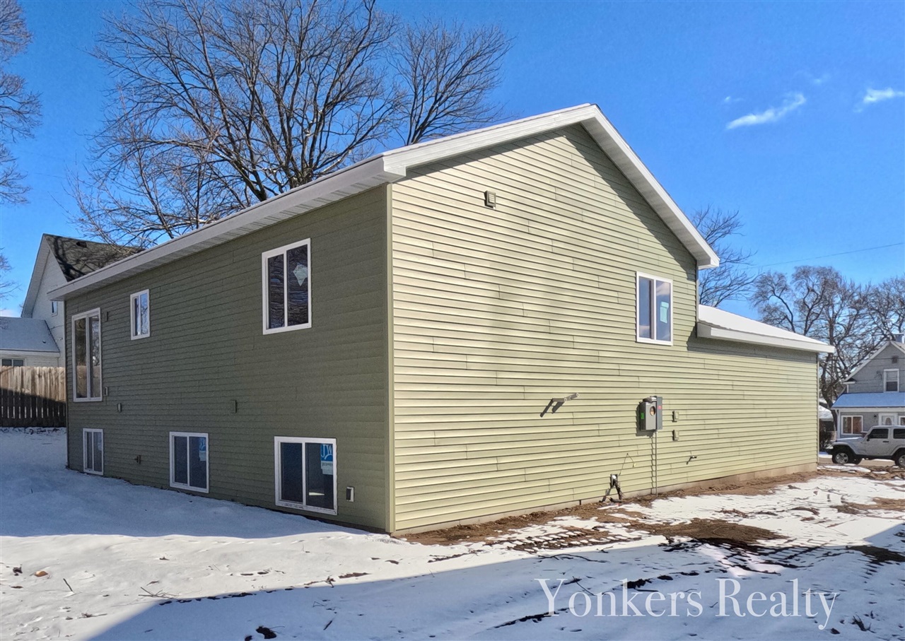 216 Leonard Street, Belding, MI, 48809