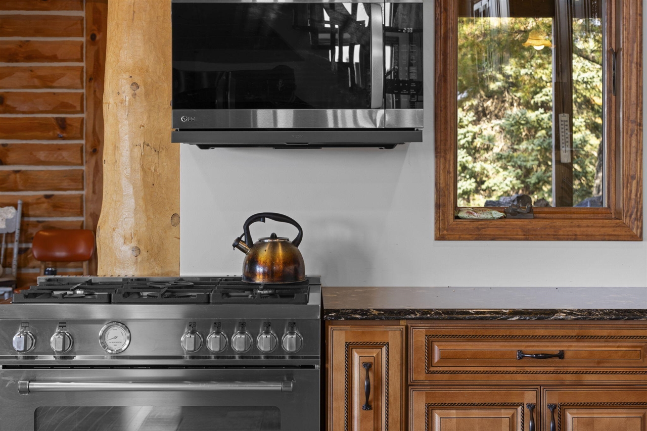 3494 W Wilk Highway, Hawks, MI, 49743