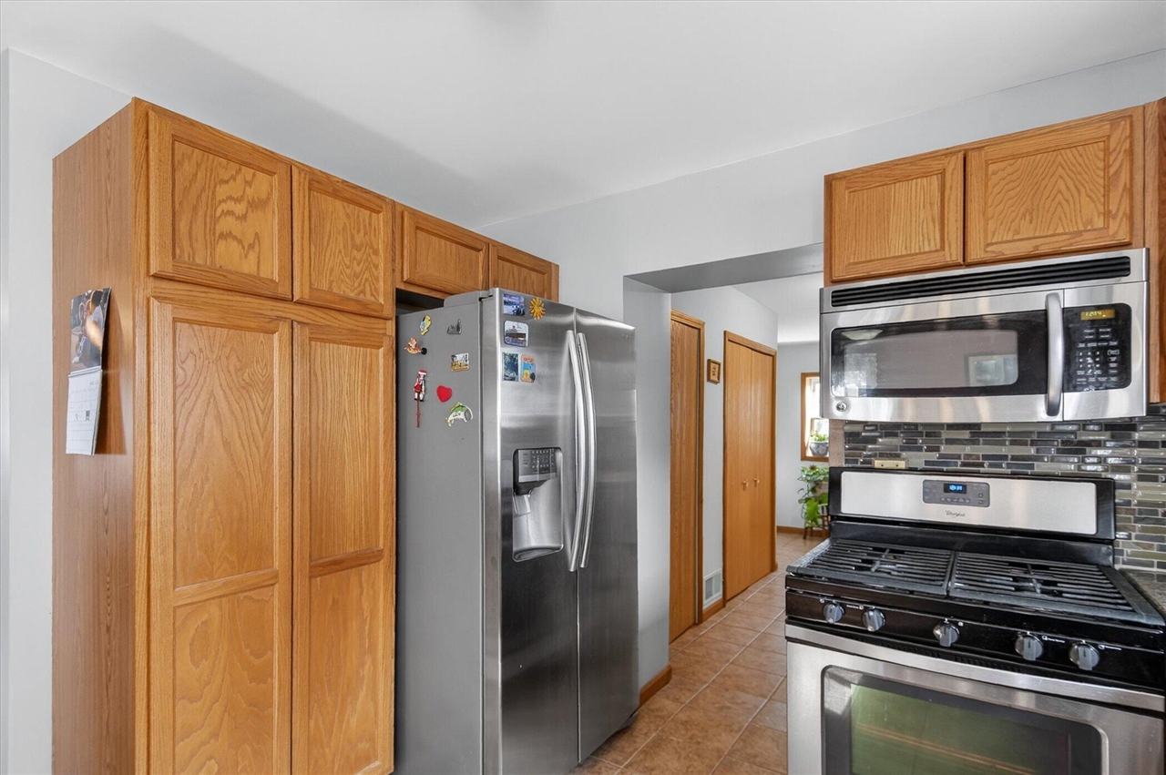 7001 Jefferson Road, Brooklyn, MI, 49230-8476