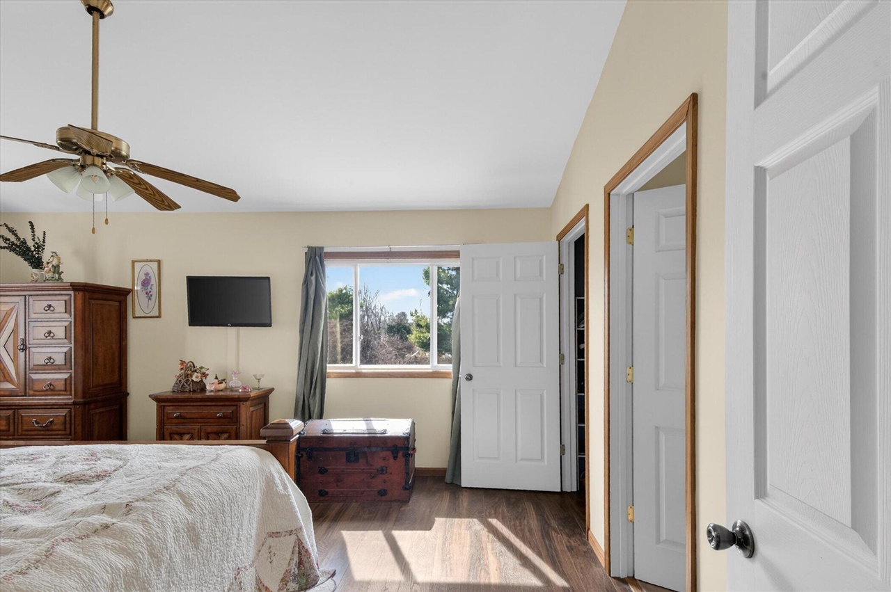 7001 Jefferson Road, Brooklyn, MI, 49230-8476