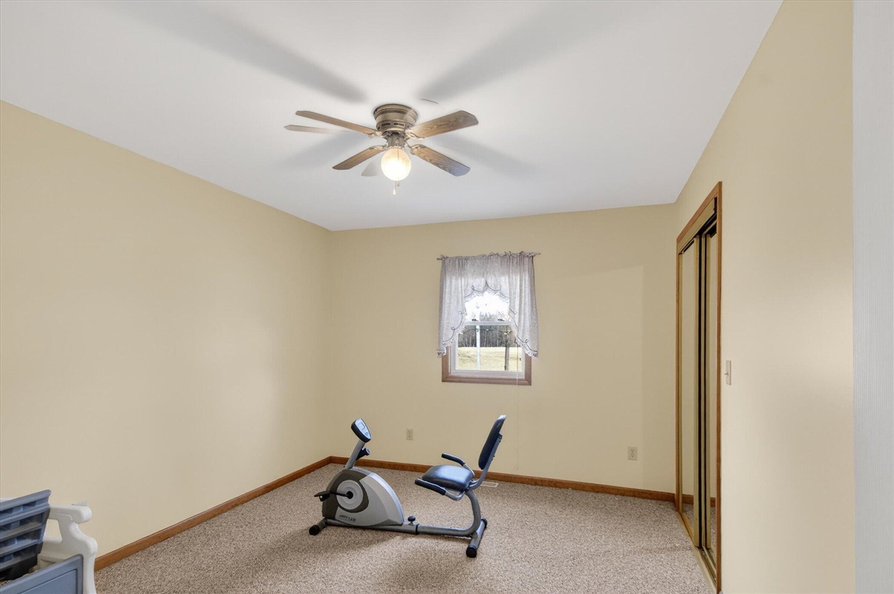 7001 Jefferson Road, Brooklyn, MI, 49230-8476