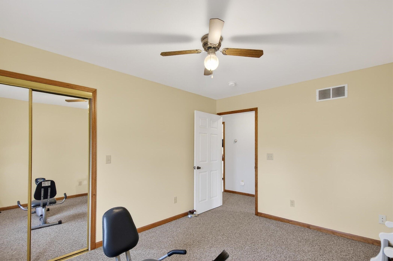 7001 Jefferson Road, Brooklyn, MI, 49230-8476