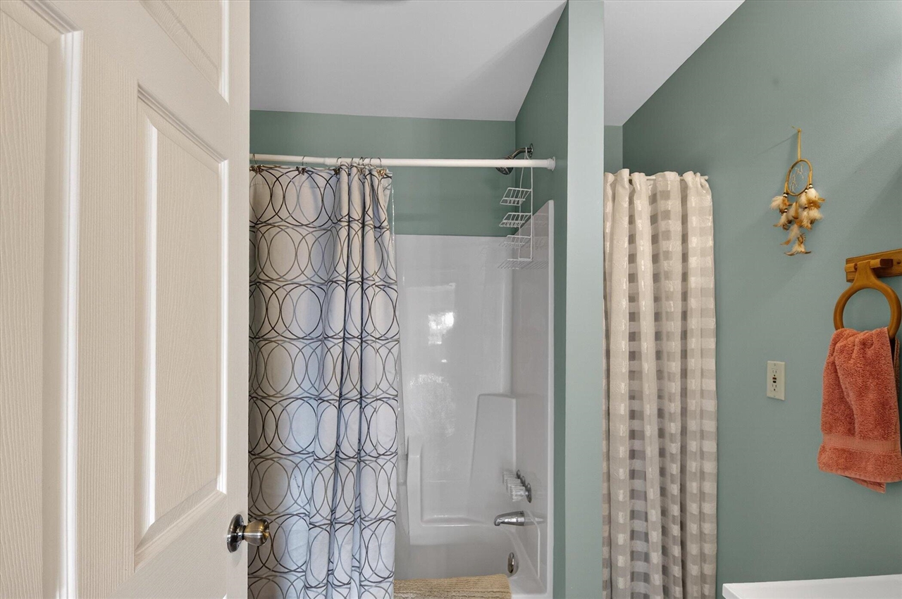 7001 Jefferson Road, Brooklyn, MI, 49230-8476