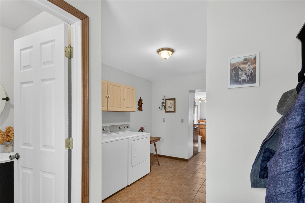 7001 Jefferson Road, Brooklyn, MI, 49230-8476