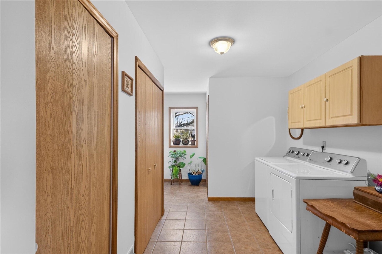 7001 Jefferson Road, Brooklyn, MI, 49230-8476