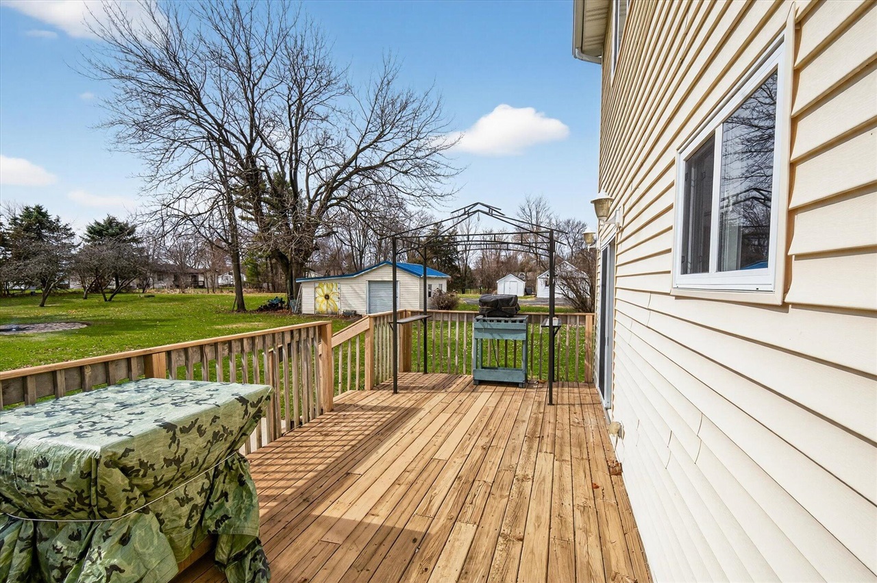 7001 Jefferson Road, Brooklyn, MI, 49230-8476