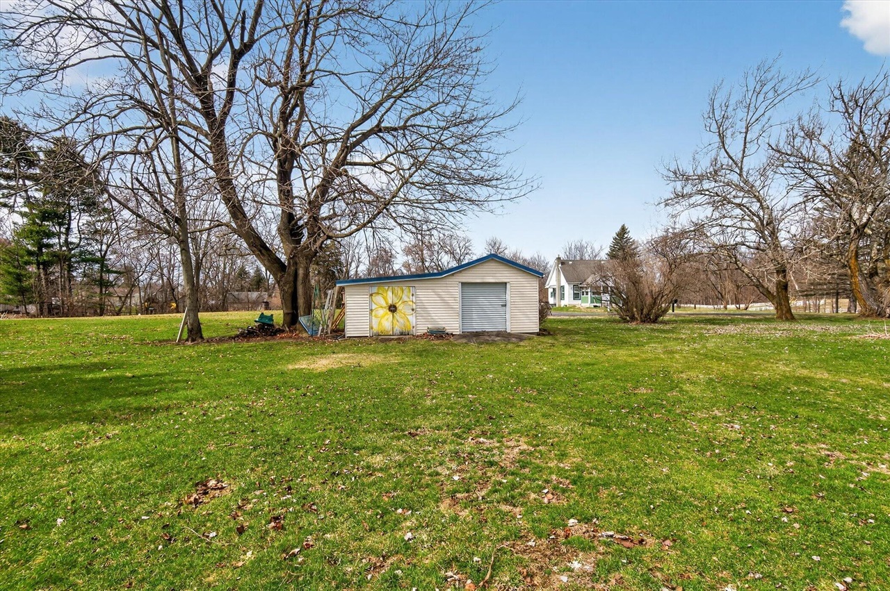 7001 Jefferson Road, Brooklyn, MI, 49230-8476