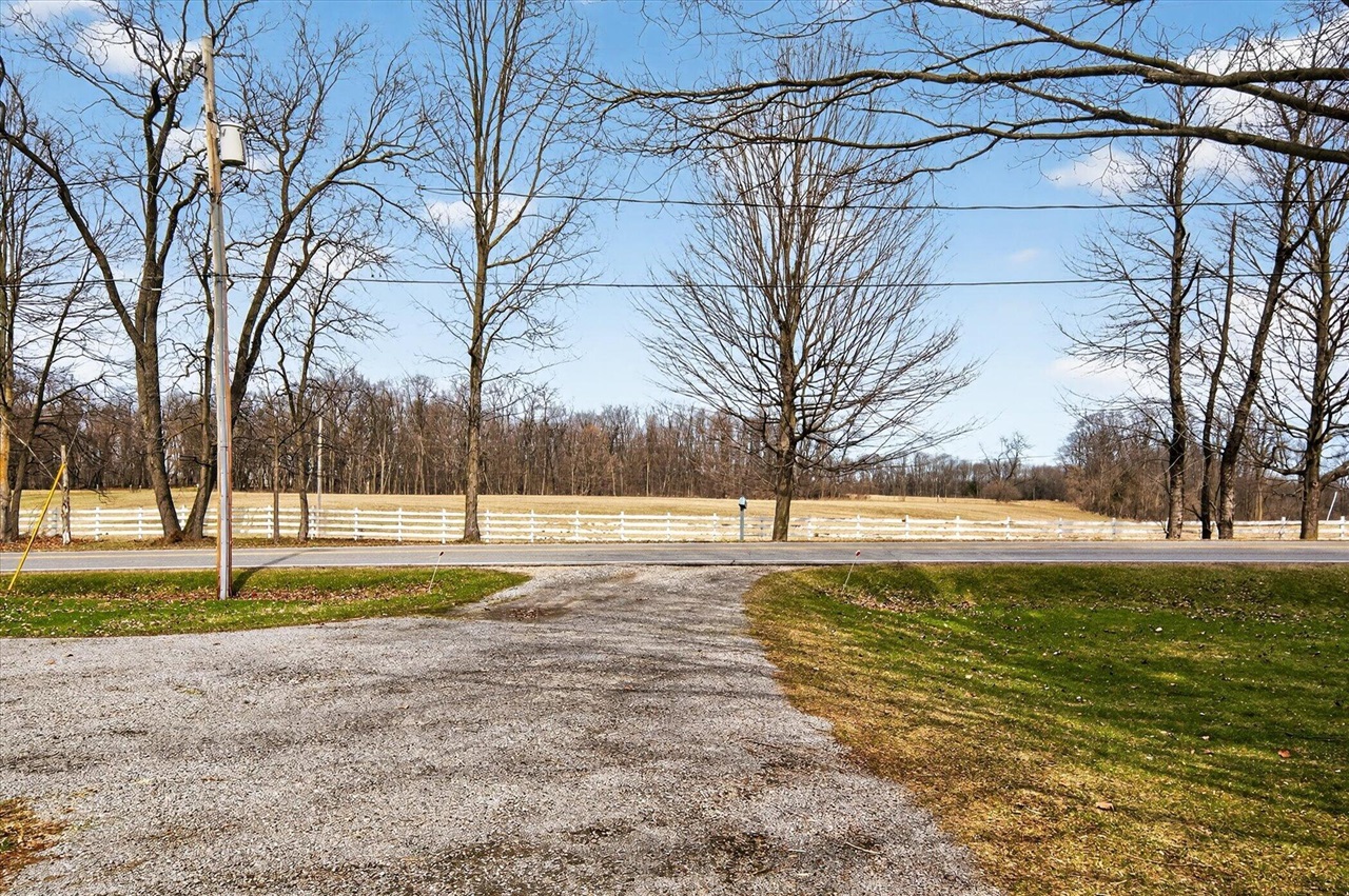 7001 Jefferson Road, Brooklyn, MI, 49230-8476