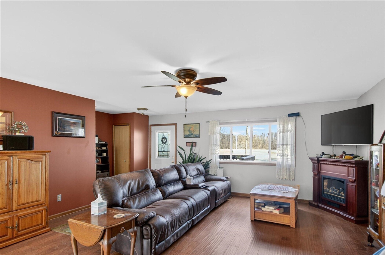 7001 Jefferson Road, Brooklyn, MI, 49230-8476