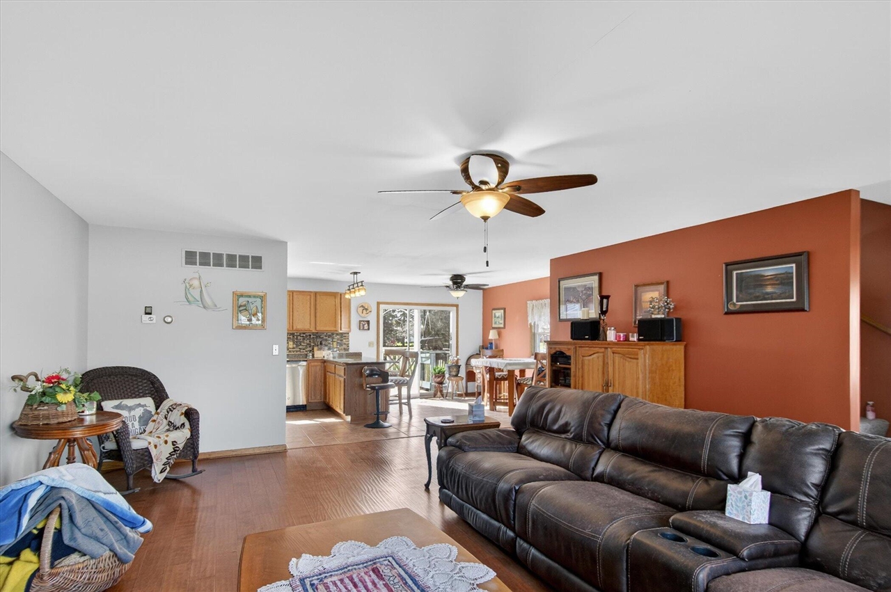 7001 Jefferson Road, Brooklyn, MI, 49230-8476