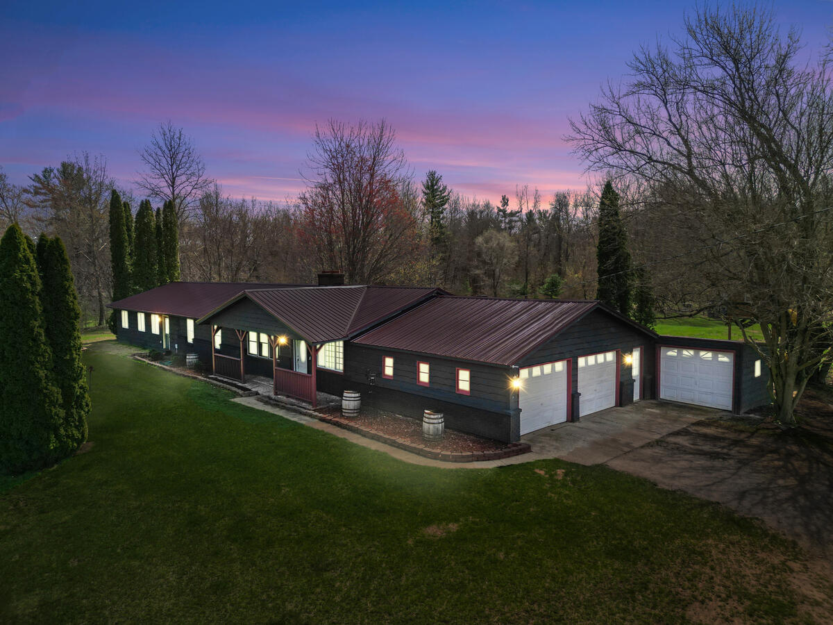 500 E 136th Street, Grant, MI, 49327-9655