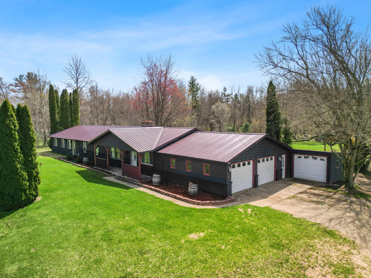 500 E 136th Street, Grant, MI, 49327-9655